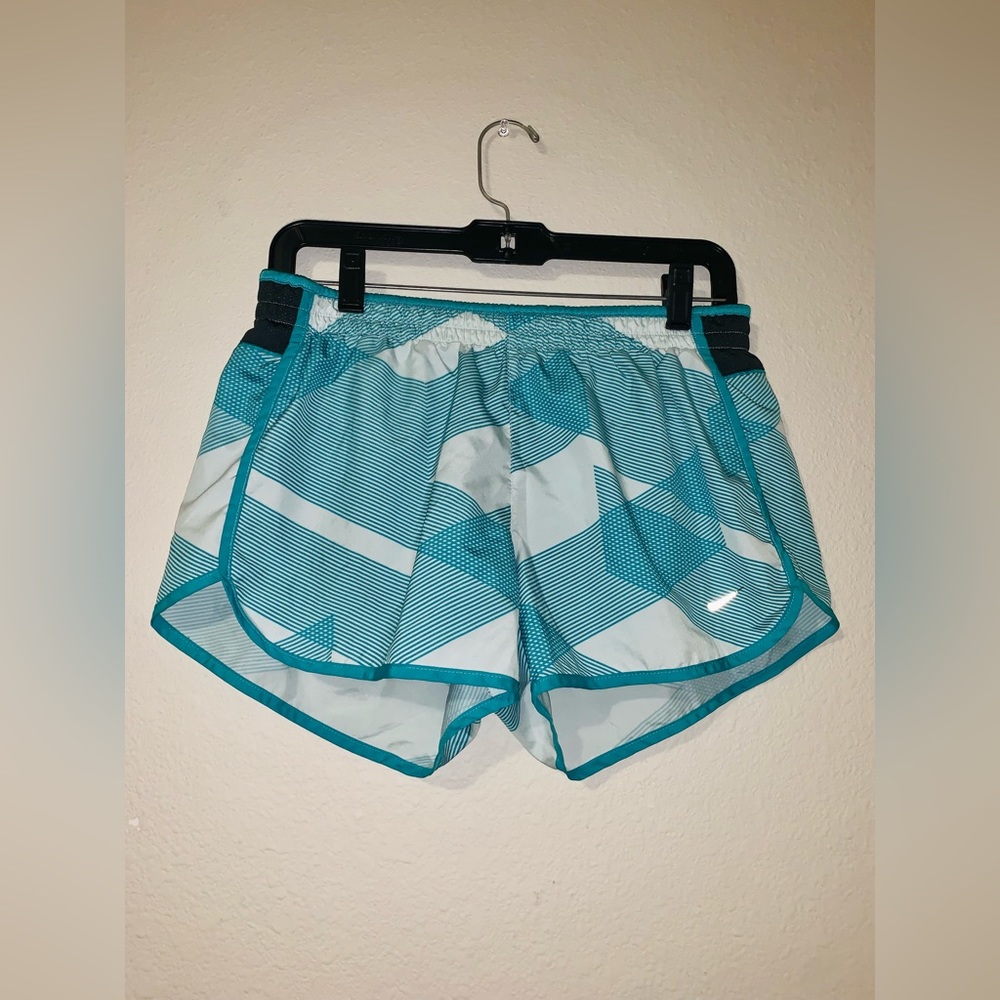 Women’s Nike Dri-Fit Running Shorts (M)